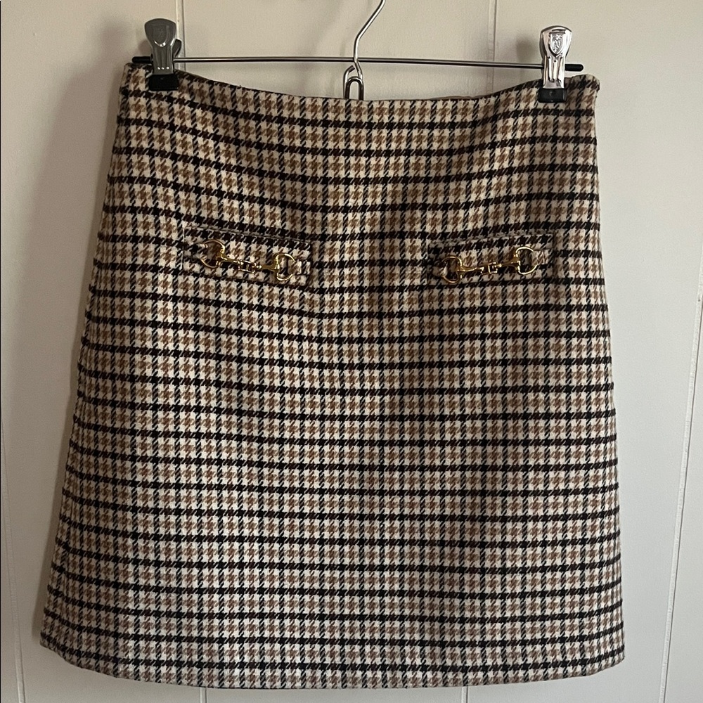 Chic Houndstooth Mini Skirt